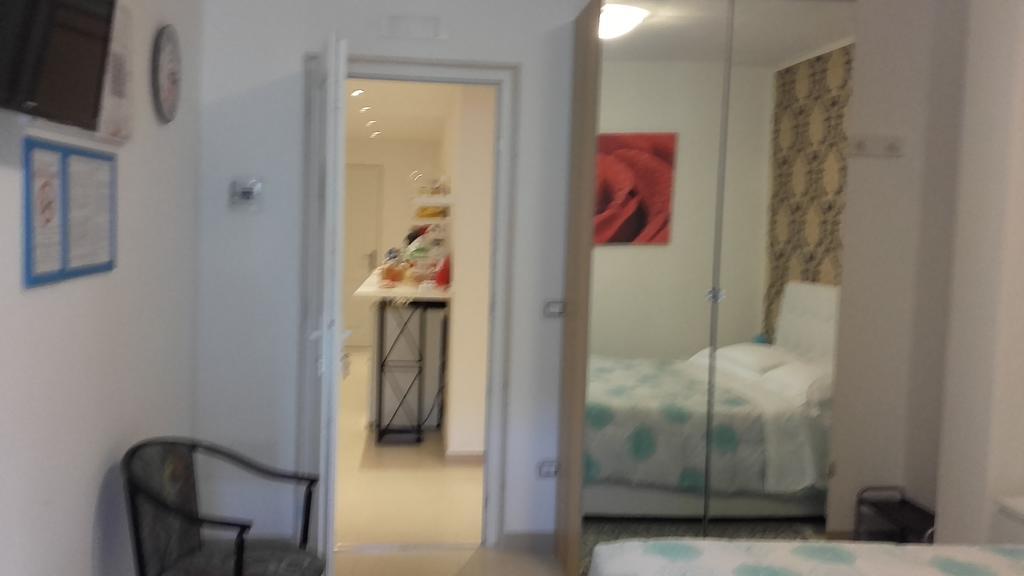Le Tre Rose Bed & Breakfast กาเซมัสซิมา ภายนอก รูปภาพ