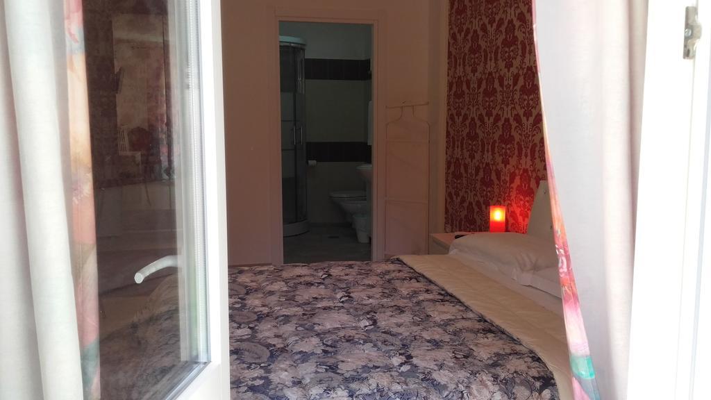 Le Tre Rose Bed & Breakfast กาเซมัสซิมา ภายนอก รูปภาพ