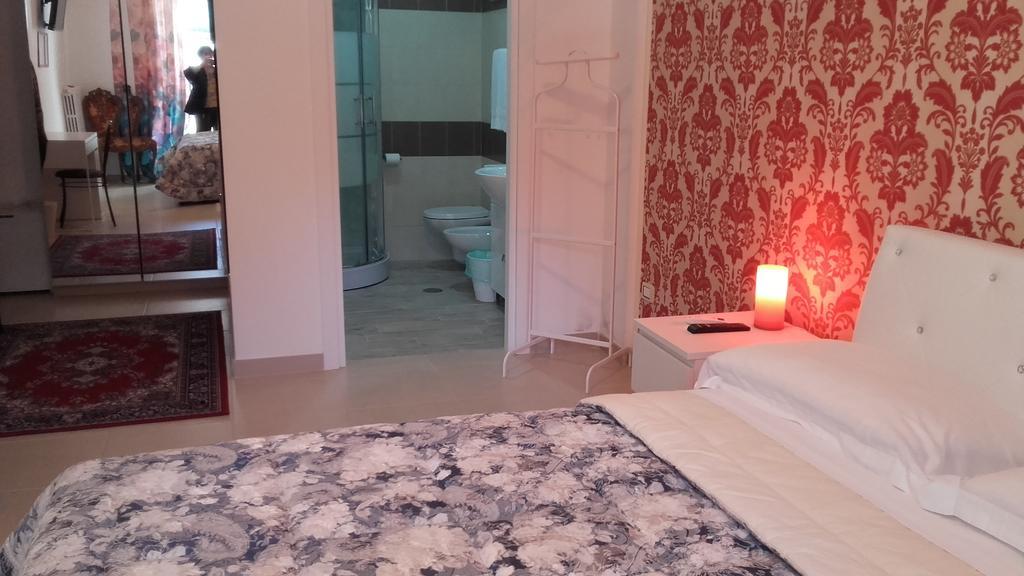 Le Tre Rose Bed & Breakfast กาเซมัสซิมา ภายนอก รูปภาพ